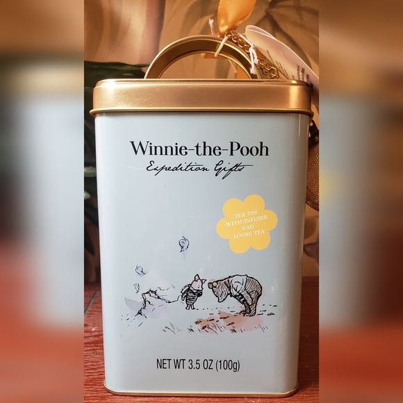 🆕️💛Winnie-the-Pooh Tea Tin with Infuser and Loose tea NWT - Picture 4 of 5